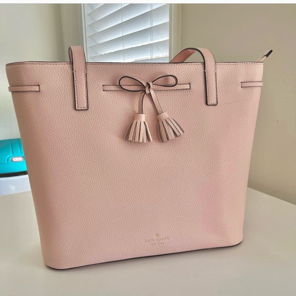 *NWT* Kate Spade Hayes Tote Bag- Chalk Pink